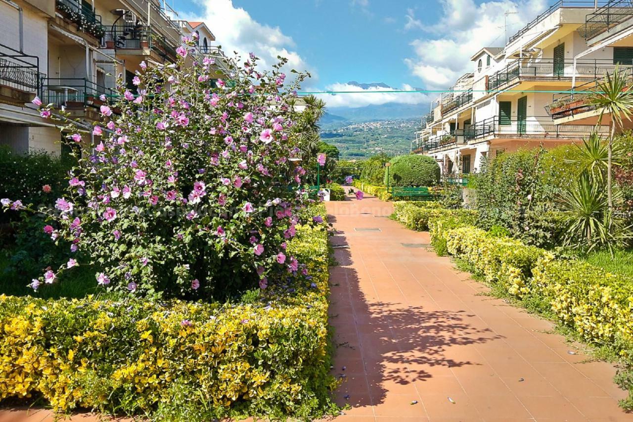 Stella Marina Apartment Mascali Exterior foto